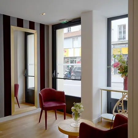 Western Le Montmartre - Saint Pierre 酒店 3*