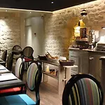 Western Le Montmartre - Saint Pierre Hotel Paris
