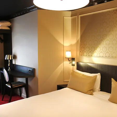 Western Le Montmartre - Saint Pierre Отель 3*
