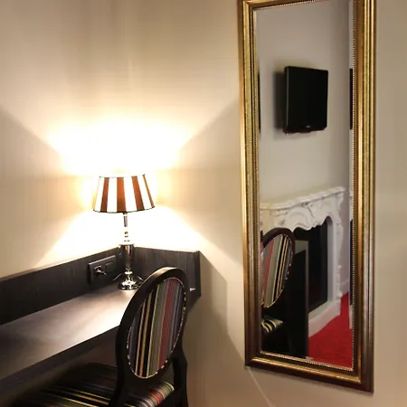 Western Le Montmartre - Saint Pierre Отель Париж