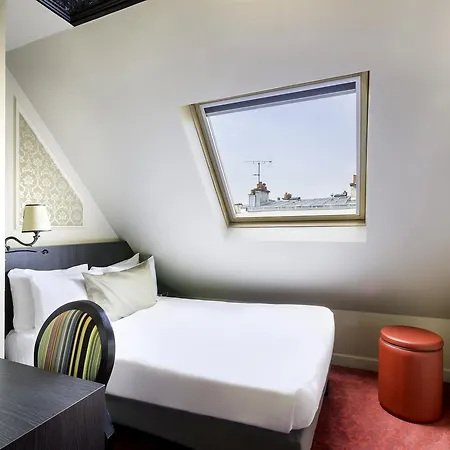 Western Le Montmartre - Saint Pierre 3*