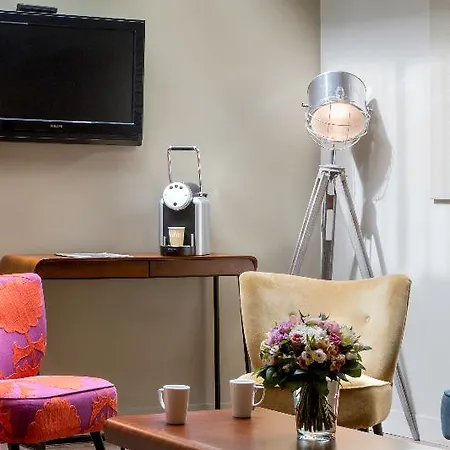 Hotel Western Le Montmartre - Saint Pierre 3*