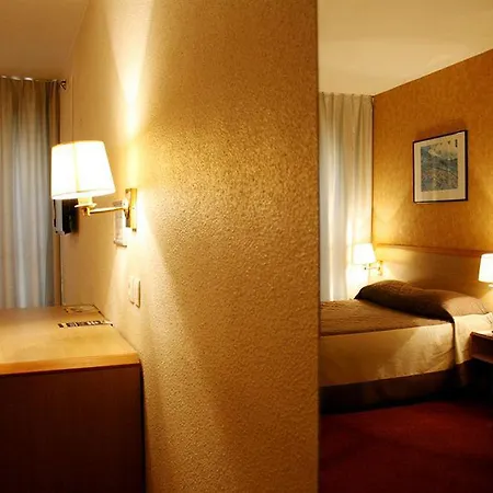 Western Le Montmartre - Saint Pierre Hotel