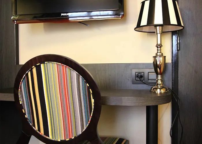 Western Le Montmartre - Saint Pierre パリ