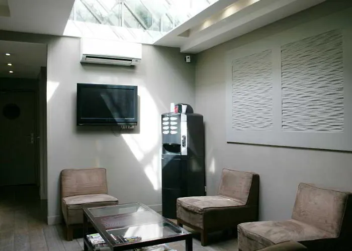 Western Le Montmartre - Saint Pierre ホテル