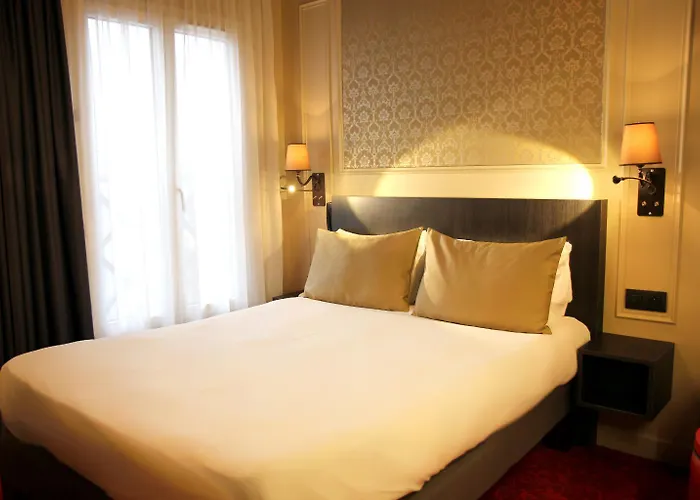 Western Le Montmartre - Saint Pierre ホテル 3*