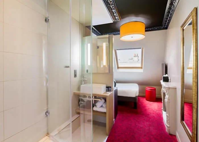 Western Le Montmartre - Saint Pierre ホテル 3*