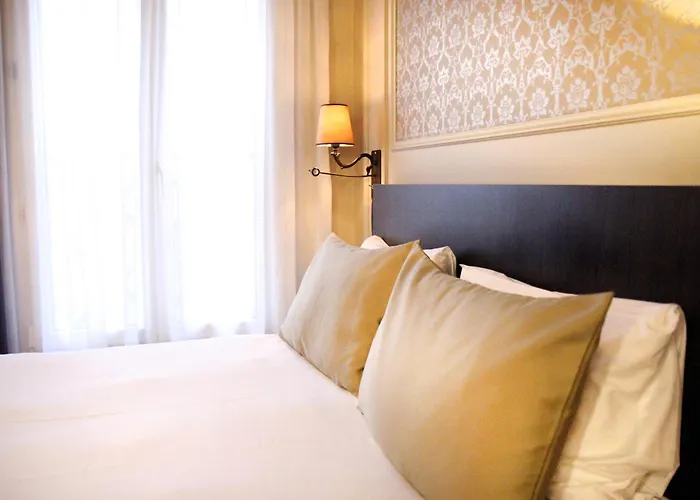 Western Le Montmartre - Saint Pierre 3* パリ