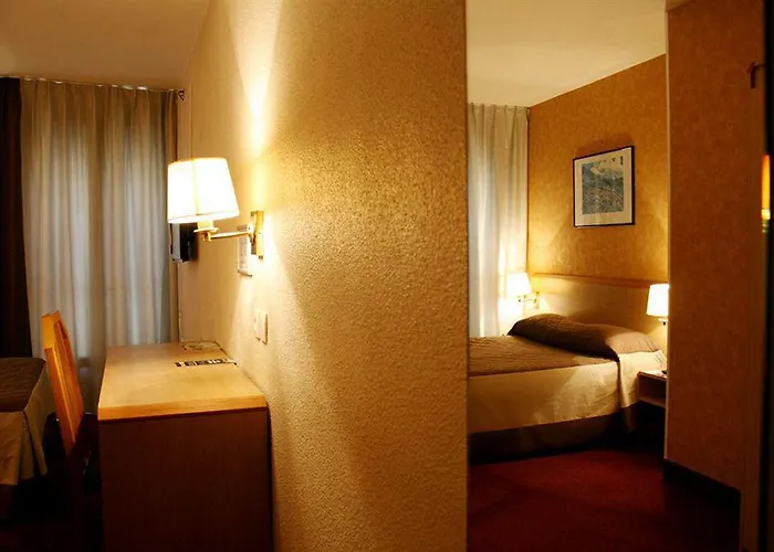 Western Le Montmartre - Saint Pierre ホテル