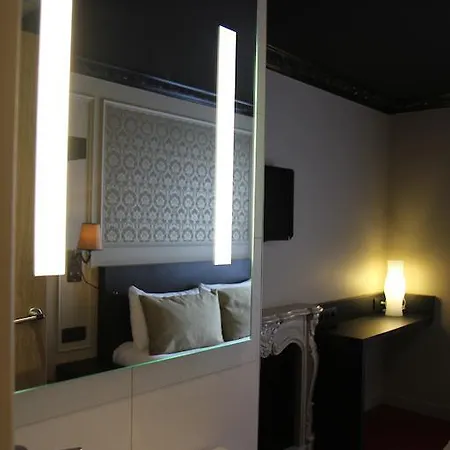 Western Le Montmartre – Saint Pierre